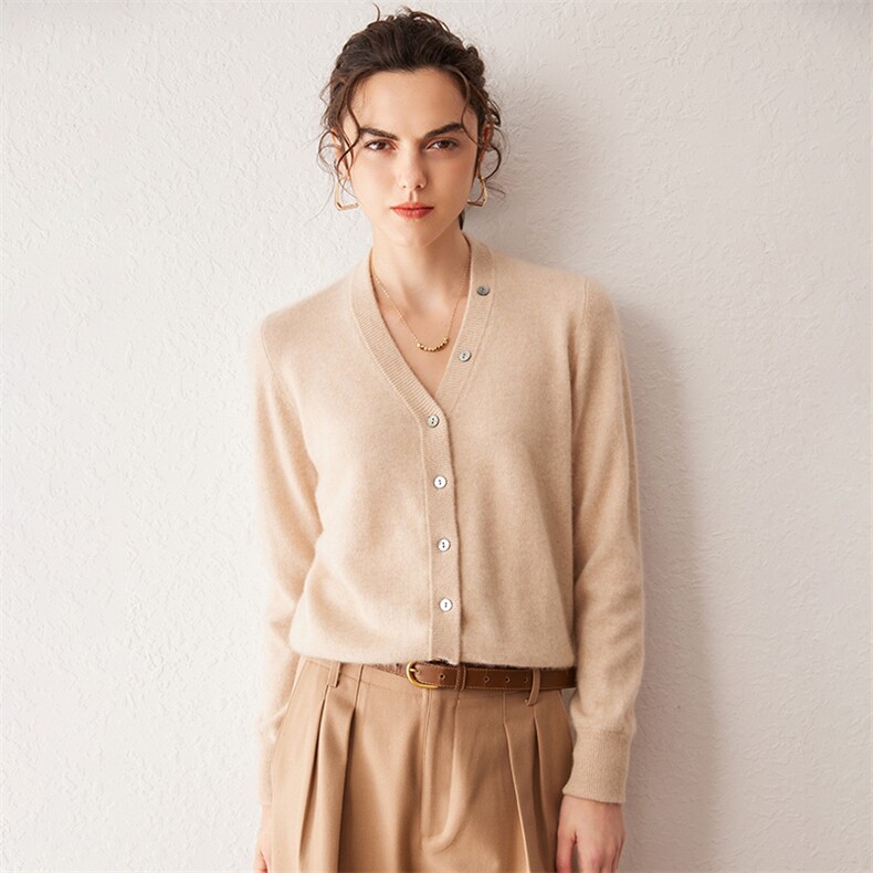 2025春秋新款羊绒衫女100山羊绒纯色保暖外搭上衣气质V领针织开衫，女装羊绒衫，戎叶云台