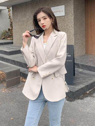 2021春装新款主打韩版时尚西服和休闲卫衣外套，女装卫衣/绒衫，艾格依