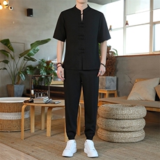 黑色