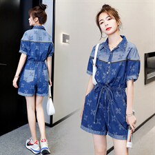 2021夏季新款时尚气质小翻领印花刺绣撞色拼接复古牛仔连体裤，女装连体裤，秋水欣儿