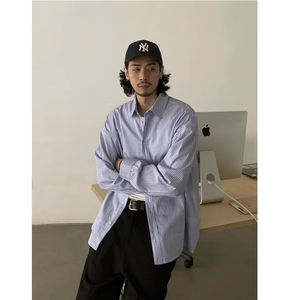 打破沉闷的设计感短款条纹衬衫薄款不热当作防晒衬衣也不错图片