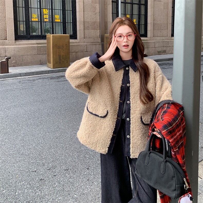 温柔减龄牛仔拼接颗粒绒外套女2025冬季新款软糯保暖皮毛一体上衣,女装短外套,2C007