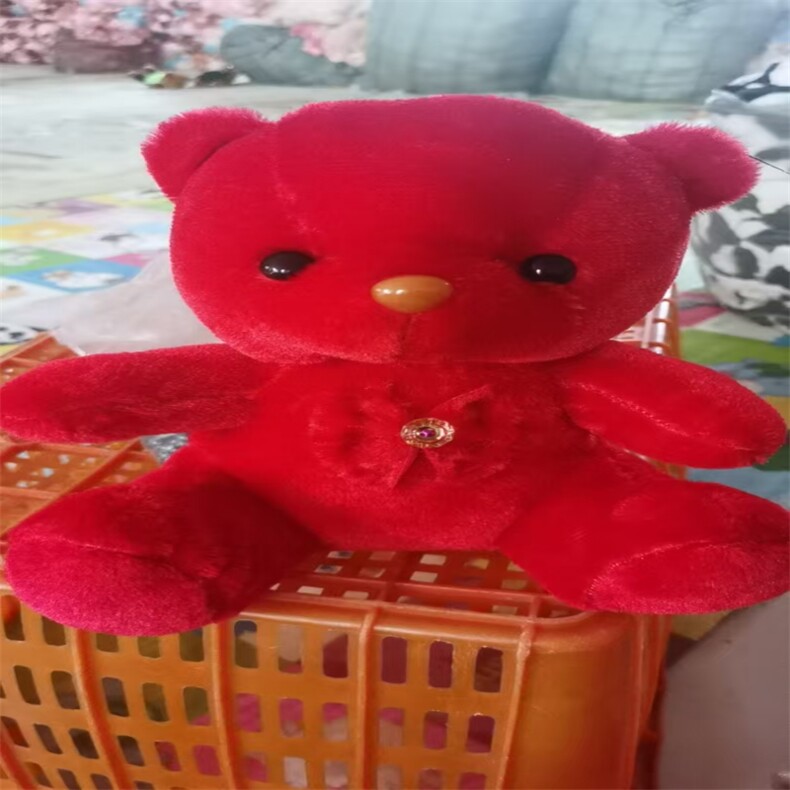 红色粘扣坐熊，玉文毛绒玩具