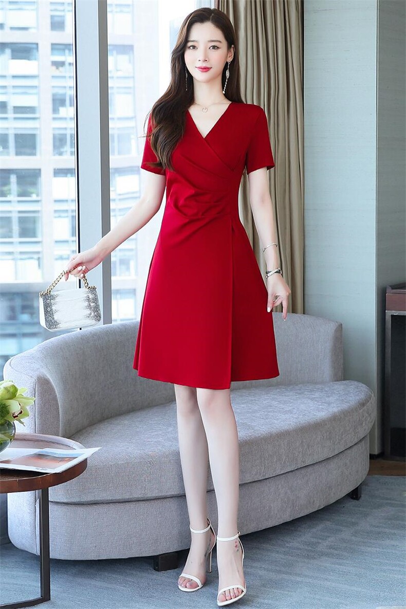 红色连衣裙新款夏酒红时尚气质裙子女夏季裙赫本风小黑裙,女装连衣裙,美吧服饰