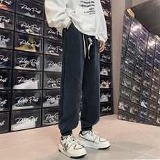 灰色