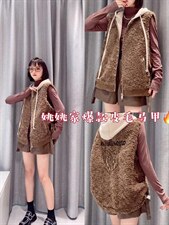 拼接款刺绣皮毛一体马甲百搭单品，女装马甲，姚姚家