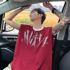 酒红色