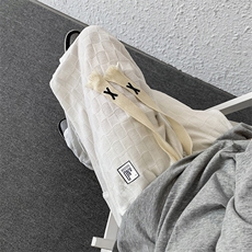 白色