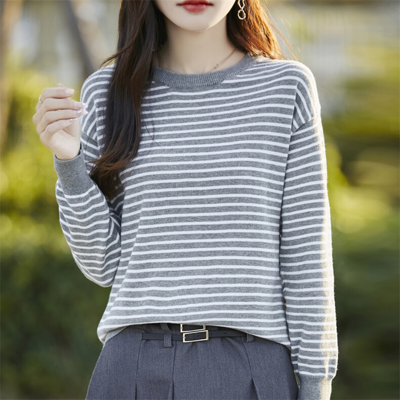 2025秋冬新款圆领条纹针织打底衫毛衣女洋气减龄纯棉内搭长袖上衣,针织衫/毛衣,彩羽羊绒