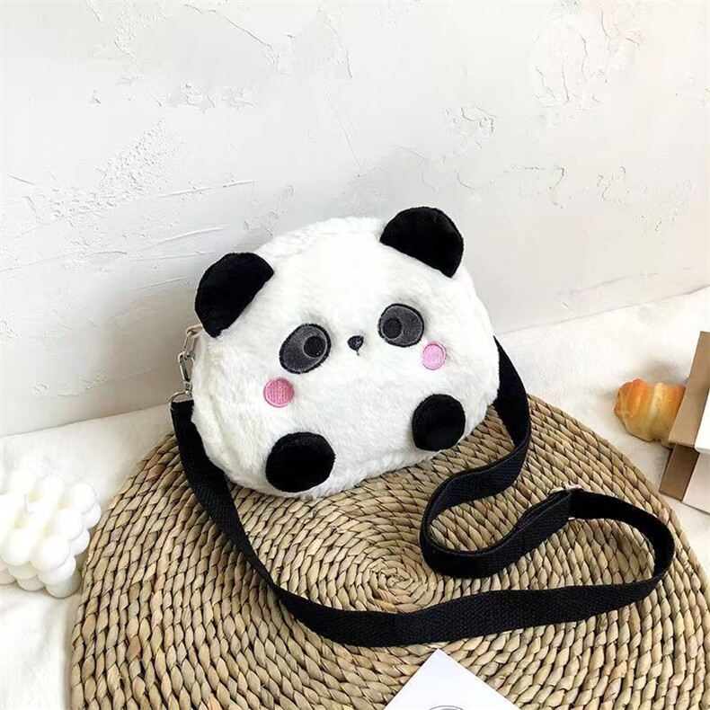 腮红熊猫斜挎包，佐乐毛绒玩具厂包