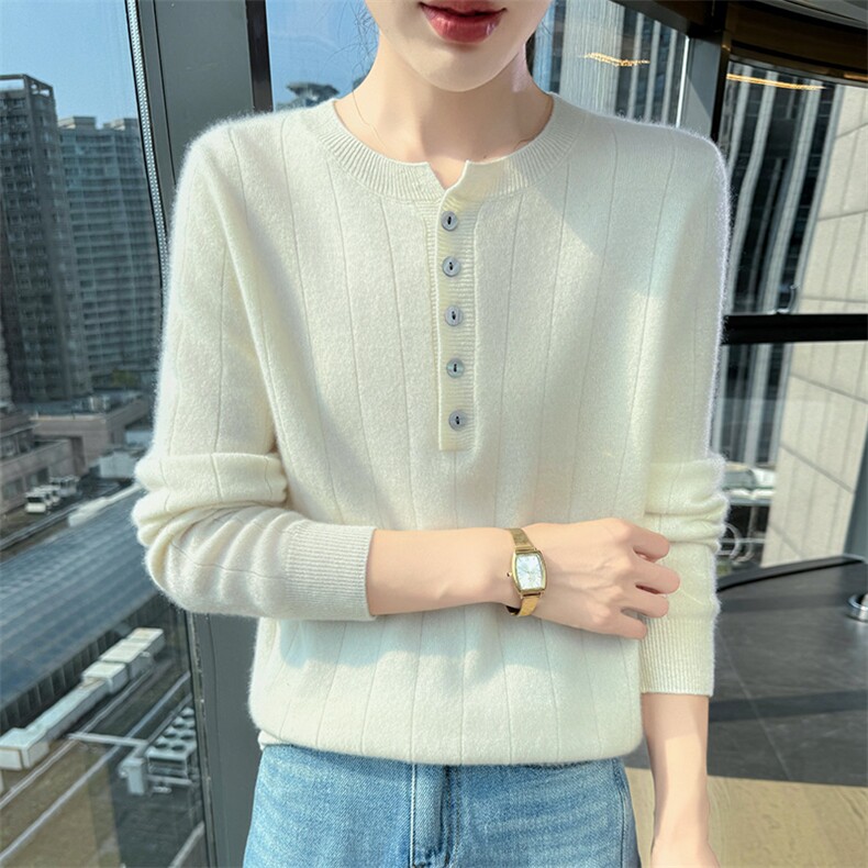 高端圆领山羊绒衫针织毛衣女秋冬新款坑条纽扣上衣宽松打底羊毛衫，女装羊绒衫，更慕羊绒