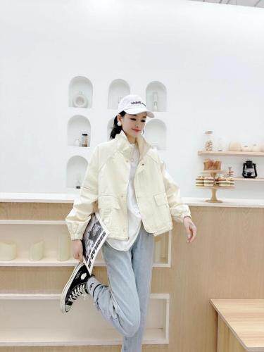 外套4色二码，女装，情依阁