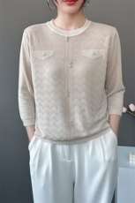 夏季新款时尚气质百搭简约女士假兜带扣天丝中袖，女装T恤，秋虹羊绒