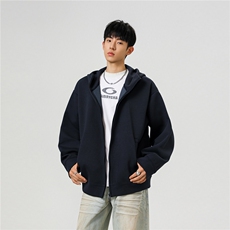 藏青色