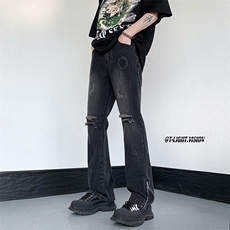 黑色