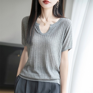 夏季款莱赛尔天丝针织短袖T恤女剪刀V领坑条上衣宽松半袖打底背心图片