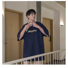 藏青色