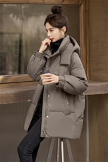 年货节现货羽绒服女2023年冬季新款女装时尚休闲连帽冬季外套，女装羽绒服，关键词