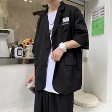 黑色