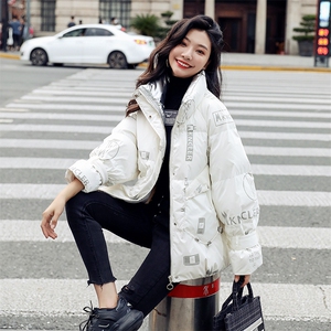 时尚保暖女士亮面印花字母羽绒服 冬季新款轻薄显瘦外套图片