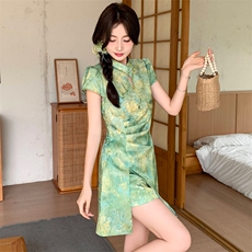 绿色