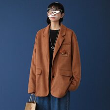 关于小熊的事胸针装饰复古西装宽松刺绣麂皮绒外套mj404-p100，女装西装，电商B288