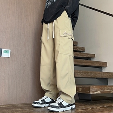 卡其色