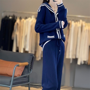 时尚显瘦海军领拼色针织套装女秋冬季新款宽松休闲两件套毛衣裤图片