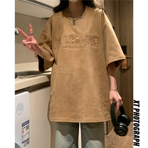 克凹凸字母印花麂皮绒短袖T恤男女中性风夏季半袖宽松半袖图片