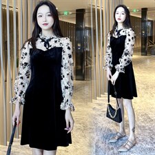 2021春季新款时尚优雅气质花边领拼接显瘦连衣裙，女装连衣裙，深水步
