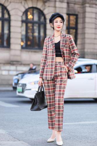 2021时尚格子春装新款套装，女装职业装，春语雨桐