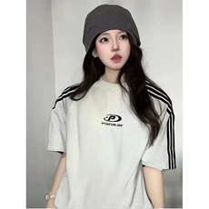 抖音得物品质二开240克宽松纯棉美式潮牌印花三条杠中性风短袖T恤，男装T恤，电商A486-1