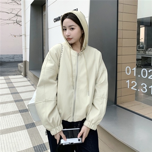 春装有货】奶黄色机车皮衣连帽休闲外套p165k268图片
