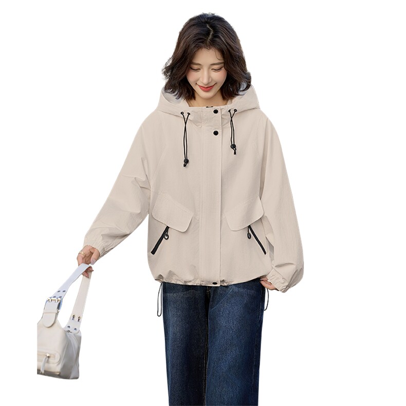 现货。短款夹克短外套女春秋款气质时尚设计感洋气宽松上衣,女装短外套,依万里