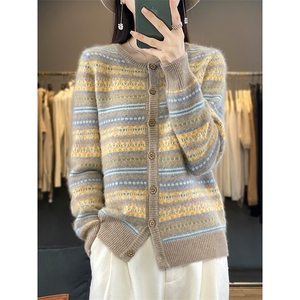 春秋新款羊毛开衫女短款圆领宽松外搭薄款条纹拼色，女装羊毛衫，德晨羊绒