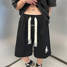 黑色