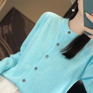 时尚女装安迪绒双层圆领开衫 舒适百搭针织衫 显瘦修身毛衣图片