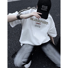 白色