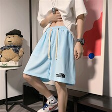 浅蓝色