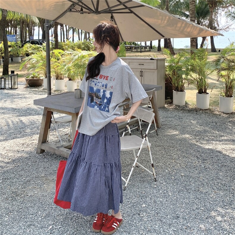 灰色慵懒风印花T恤套装裙女夏季2025小个子休闲减龄半身裙两件套,女装套装/套裙,2C050