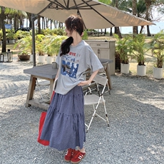 灰色慵懒风印花T恤套装裙女夏季2025小个子休闲减龄半身裙两件套，女装套装/套裙，2C050