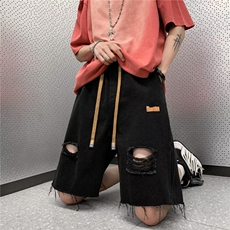 黑色