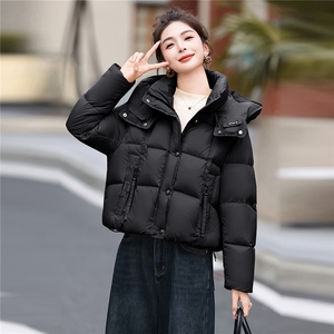 90白鸭绒2025冬季新款翻领外套短款羽绒服保暖女百搭显瘦连帽外套图片