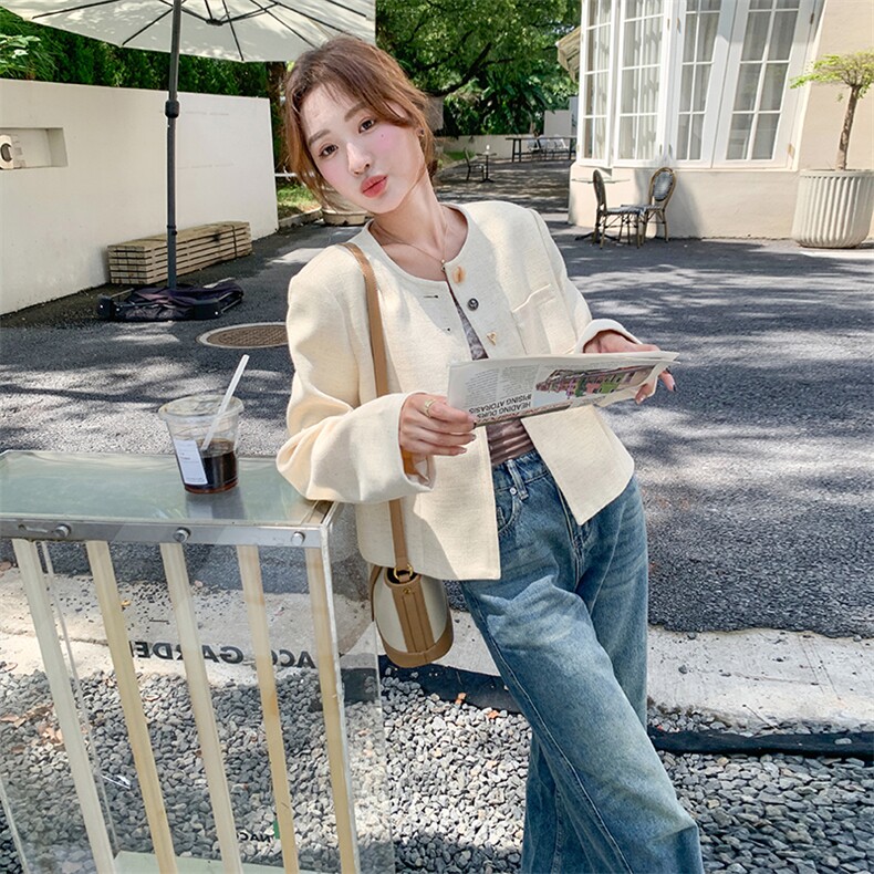 米杏色外套女2023年秋冬新款高级设计感小众夹克棒球服小香风外套,女装短外套,辉之琳