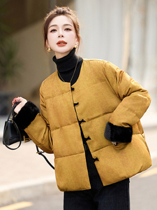 2024年冬季新款白鸭绒短款羽绒服图片