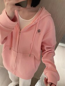 简约卫衣外套图片