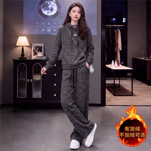 简约时尚休闲套装女秋冬款洋气减龄豹纹连帽长袖卫衣直筒裤两件套图片 简约时尚休闲套装女秋冬款洋气减龄豹纹连帽长袖卫衣直筒裤两件套图片