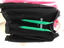 现货连帽卫衣，女装卫衣/绒衫，魅力布梵