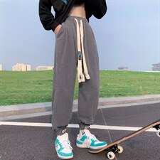 灰色