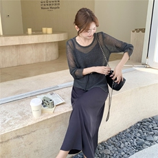 高级感搭配灰色连衣裙搭配罩衫春秋2025新款超火好看长裙两件套装，女装连衣裙，维壹